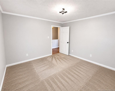 5800 Lagu Place - Photo Thumbnail 17