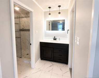 5800 Lagu Place - Photo Thumbnail 13