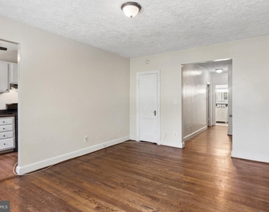 715 S Washington Street S - Photo Thumbnail 3