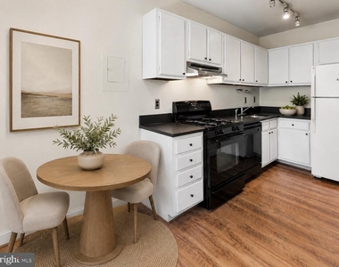 715 S Washington Street S - Photo Thumbnail 10