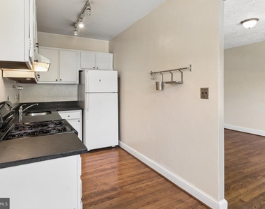 715 S Washington Street S - Photo Thumbnail 7