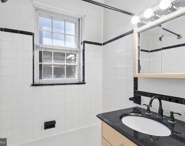 715 S Washington Street S - Photo Thumbnail 15