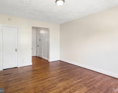 715 S Washington Street S - Photo Thumbnail 5