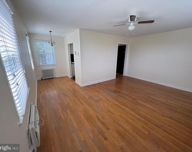 402 Bashford Lane - Photo Thumbnail 8