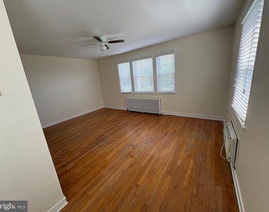 402 Bashford Lane - Photo Thumbnail 6