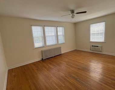 402 Bashford Lane - Photo Thumbnail 5