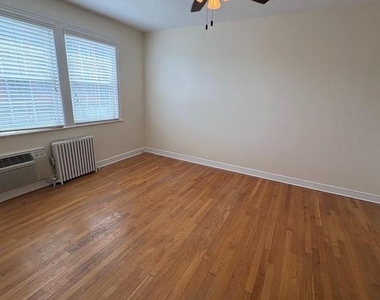 402 Bashford Lane - Photo Thumbnail 18