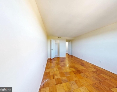 4600 Duke Street - Photo Thumbnail 12