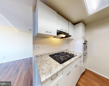 4600 Duke Street - Photo Thumbnail 4