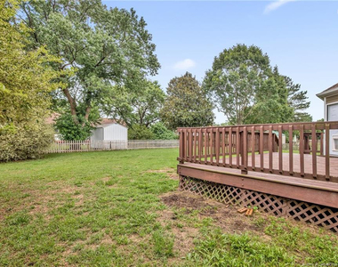1183 Helmsley Drive - Photo Thumbnail 34