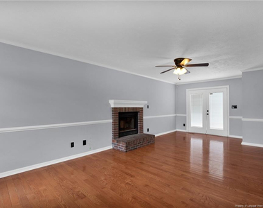 1183 Helmsley Drive - Photo Thumbnail 5