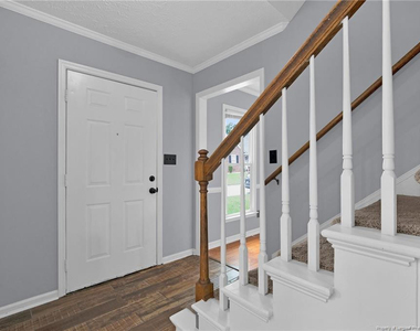 1183 Helmsley Drive - Photo Thumbnail 4