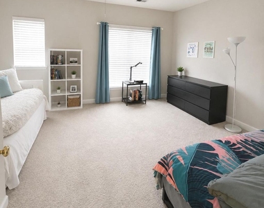 4921 Kilburn Street - Photo Thumbnail 15