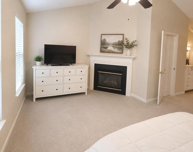 4921 Kilburn Street - Photo Thumbnail 19