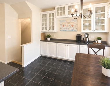 4921 Kilburn Street - Photo Thumbnail 8
