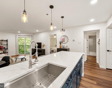 3307 Wyndham Circle - Photo Thumbnail 13