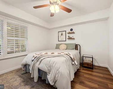 3307 Wyndham Circle - Photo Thumbnail 14