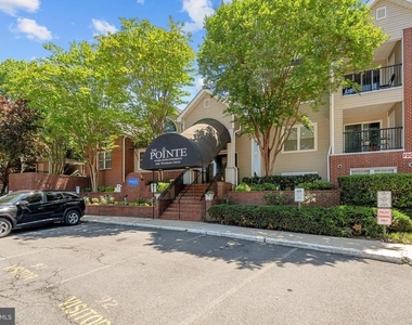 3307 Wyndham Circle - Photo Thumbnail 26