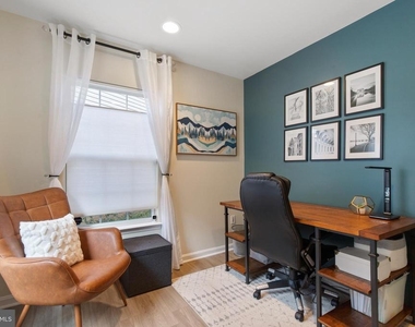 170 Martin Lane - Photo Thumbnail 6