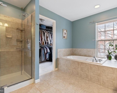 170 Martin Lane - Photo Thumbnail 29