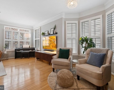 170 Martin Lane - Photo Thumbnail 9