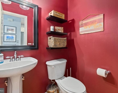 170 Martin Lane - Photo Thumbnail 13