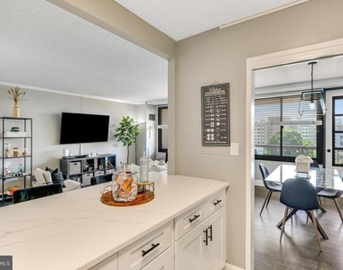5500 Holmes Run Parkway - Photo Thumbnail 11