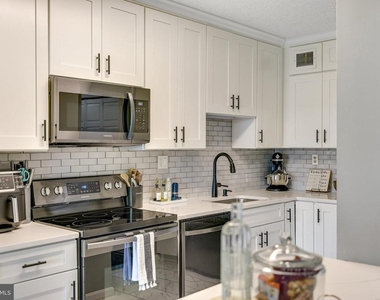 5500 Holmes Run Parkway - Photo Thumbnail 5