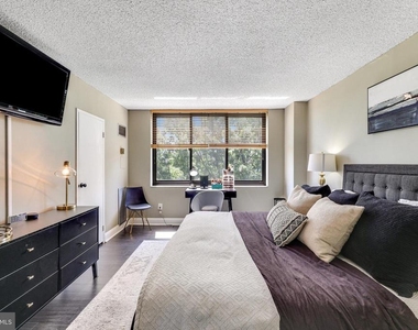 5500 Holmes Run Parkway - Photo Thumbnail 4