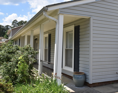 209 Reynolds N - Photo Thumbnail 1