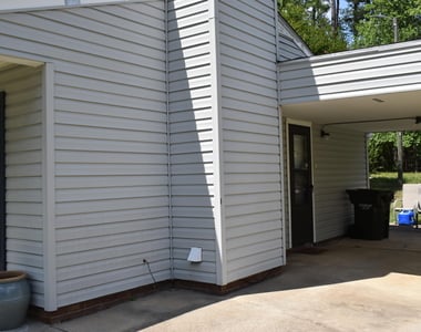 209 Reynolds N - Photo Thumbnail 2