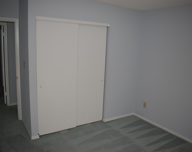 209 Reynolds N - Photo Thumbnail 19