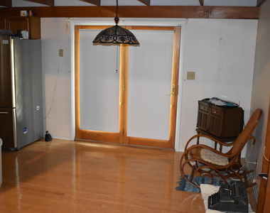 209 Reynolds N - Photo Thumbnail 9