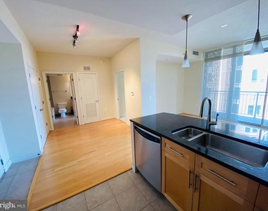 820 N Pollard Street - Photo Thumbnail 1