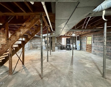 816 S State Street - Photo Thumbnail 18