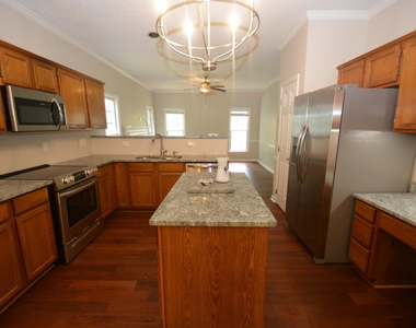 3406 Weatherby Drive - Photo Thumbnail 7