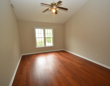 3406 Weatherby Drive - Photo Thumbnail 8