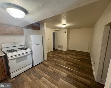 606 E Market Street - Photo Thumbnail 6