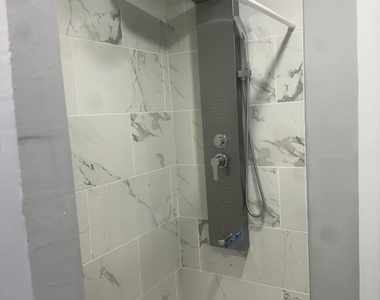 215-18 W Walnut Lane Lane - Photo Thumbnail 11