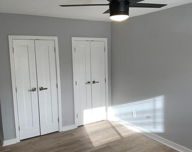 5414-5424 Rising Sun Avenue - Photo Thumbnail 12