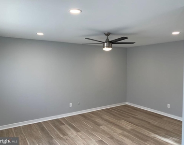 5414-5424 Rising Sun Avenue - Photo Thumbnail 4