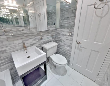 326 East 100th Street - Photo Thumbnail 5