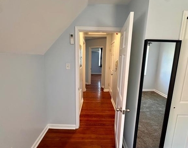 1991 N 63rd Street - Photo Thumbnail 3