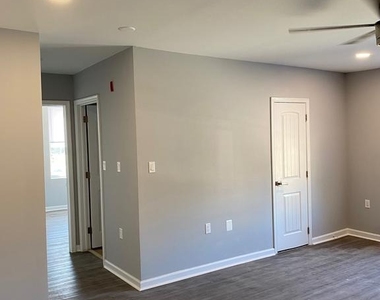 6001 N 17th Street - Photo Thumbnail 11