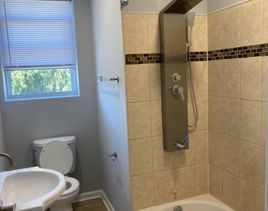 6001 N 17th Street - Photo Thumbnail 13