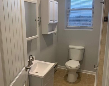 6001 N 17th Street - Photo Thumbnail 6