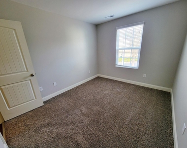3944 Volkswalk Place - Photo Thumbnail 39