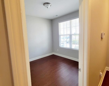 3944 Volkswalk Place - Photo Thumbnail 3