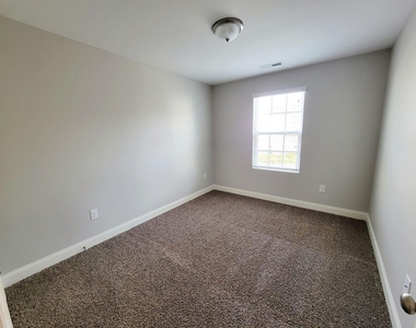 3944 Volkswalk Place - Photo Thumbnail 33