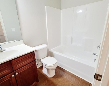 3944 Volkswalk Place - Photo Thumbnail 31